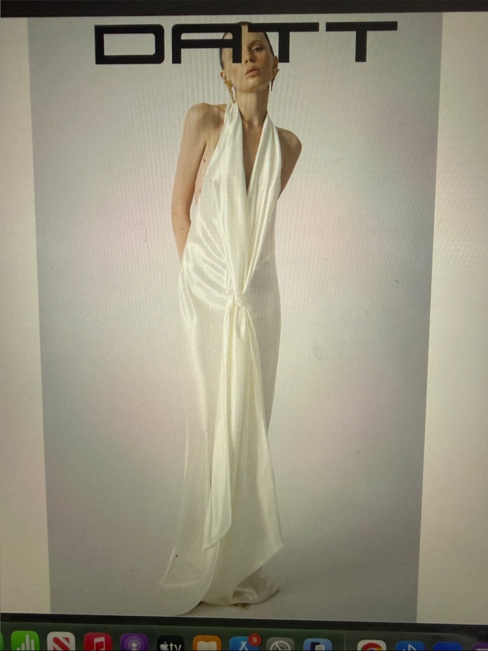 DATT - Long Curtain Dress